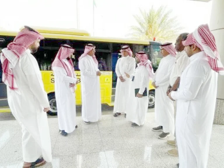 العام الدراسي الجديد: عودة المعلمين والإداريين في السعودية العام الدراسي الجديد: عودة المعلمين والإداريين في السعودية