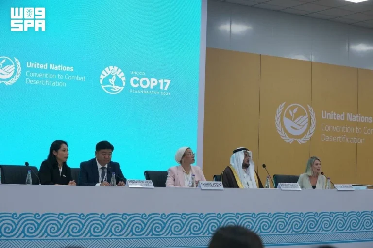 المملكة تسلم رئاسة مؤتمر الأطراف لمكافحة التصحر إلى منغوليا المملكة تسلم رئاسة مؤتمر الأطراف لمكافحة التصحر إلى منغوليا
