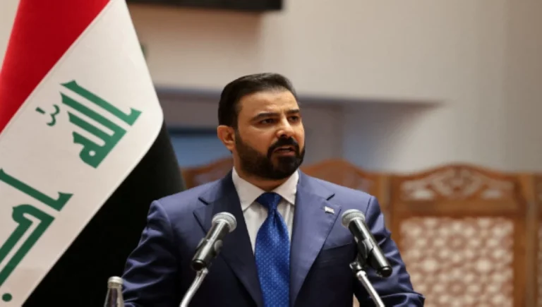 رئيس وزراء العراق يعلن عدم ترشحه لولاية ثانية