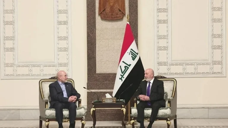 الرئيس العراقي: نراجع العلاقة مع إيران ولن ننجر للحرب