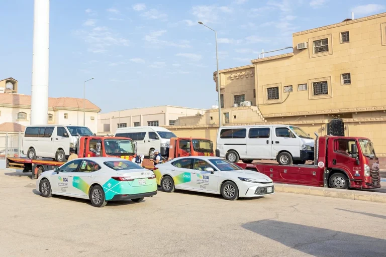 6 علامات تميز الحافلات المدرسية النظامية لسلامة الطلاب