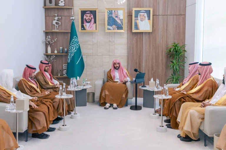 وزير العدل يحدد ملامح تطوير القضاء التجاري بالمملكة وزير العدل يحدد ملامح تطوير القضاء التجاري بالمملكة