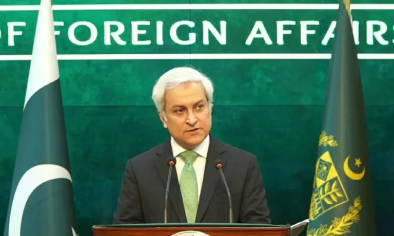 باكستان تنفي نقل عاصم منير رسائل من ترمب إلى إيران