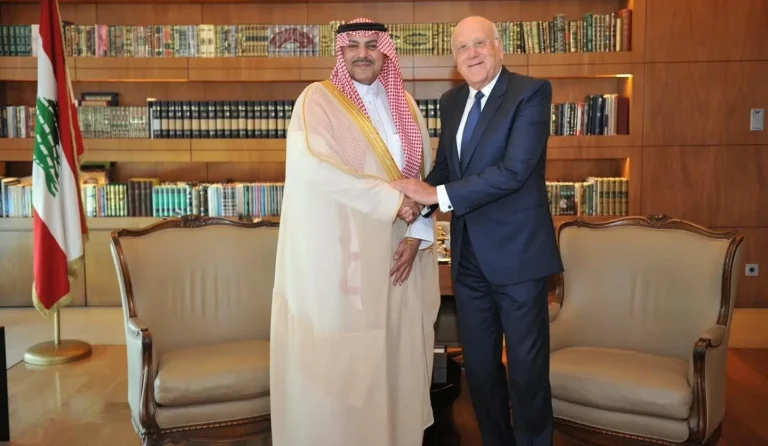 فهد بن عبدالرحمن الدوسري يلتقي نجيب ميقاتي في بيروت