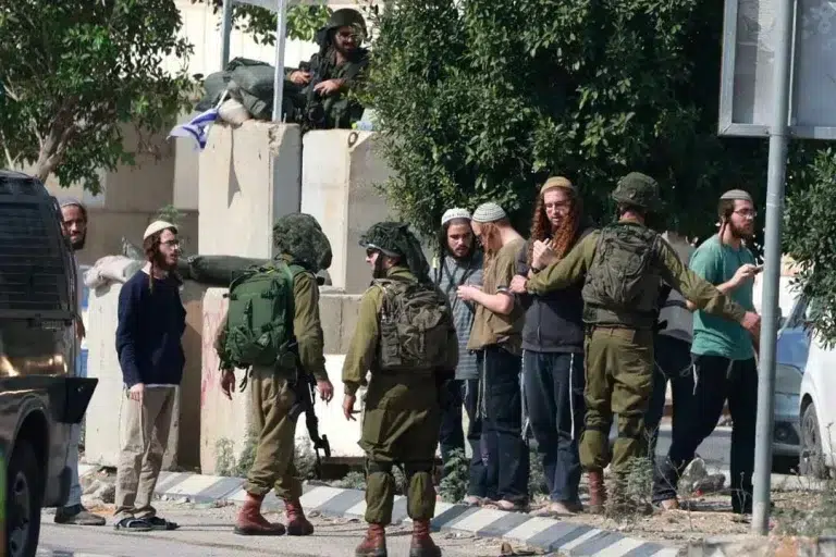 أيرلندا تقود مساعي أوروبية لتوسيع العقوبات على إسرائيل أيرلندا تقود مساعي أوروبية لتوسيع العقوبات على إسرائيل