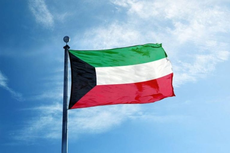 الكويت تدين الهجمات الحوثية على السعودية وتؤكد تضامنها الكويت تدين الهجمات الحوثية على السعودية وتؤكد تضامنها