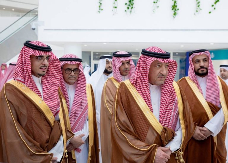 ملتقى القانون 2026 يناقش آثار إغلاق مضيق هرمز بالرياض
