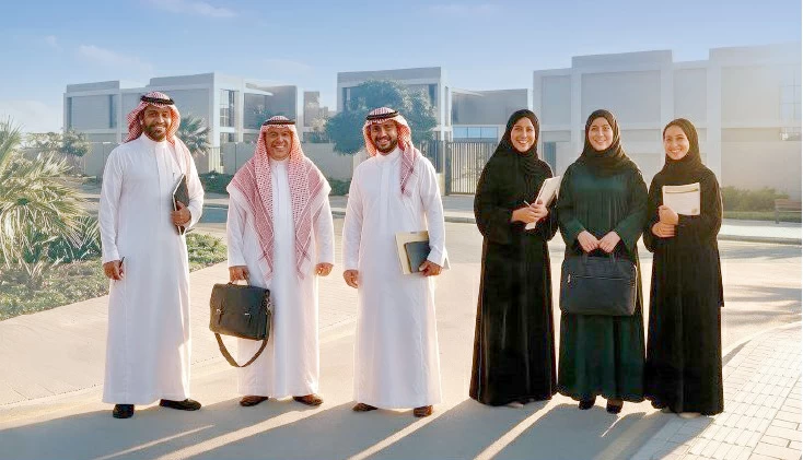 التعليم تصدر قرارات ترقية المعلمين لـ 28,704 مستفيدين التعليم تصدر قرارات ترقية المعلمين لـ 28,704 مستفيدين