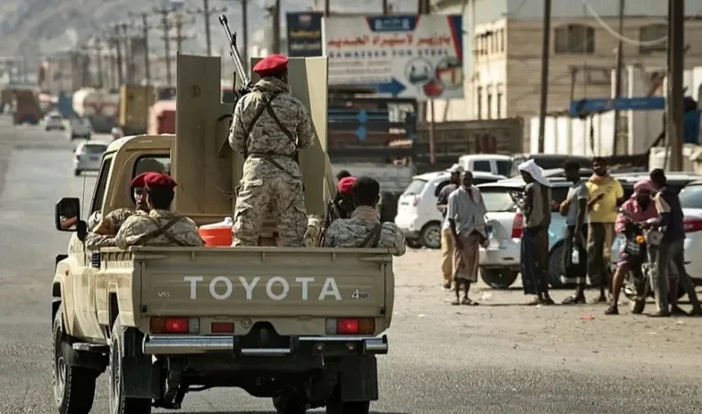 مقتل قيادي داعش أبوحذيفة الأنصاري في عملية باليمن مقتل قيادي داعش أبوحذيفة الأنصاري في عملية باليمن