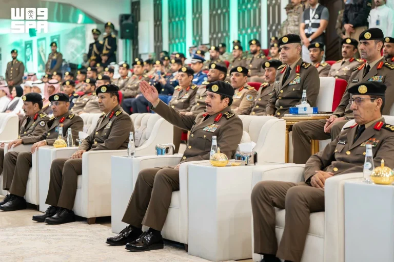 تخريج رجال أمن: الأمن العام يحتفي بـ 4,984 خريجاً تخريج رجال أمن: الأمن العام يحتفي بـ 4,984 خريجاً