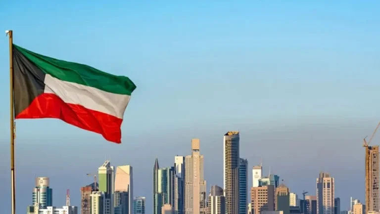 الكويت تدين الاعتداءات الإيرانية وتؤكد حقها في حماية سيادتها