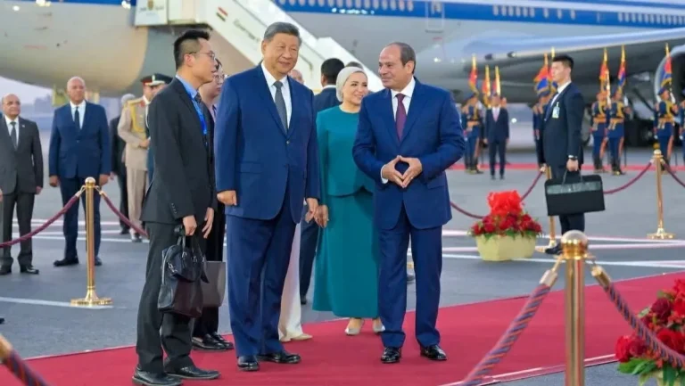 الرئيس الصيني يقترح بنية أمنية جديدة للشرق الأوسط من القاهرة الرئيس الصيني يقترح بنية أمنية جديدة للشرق الأوسط من القاهرة