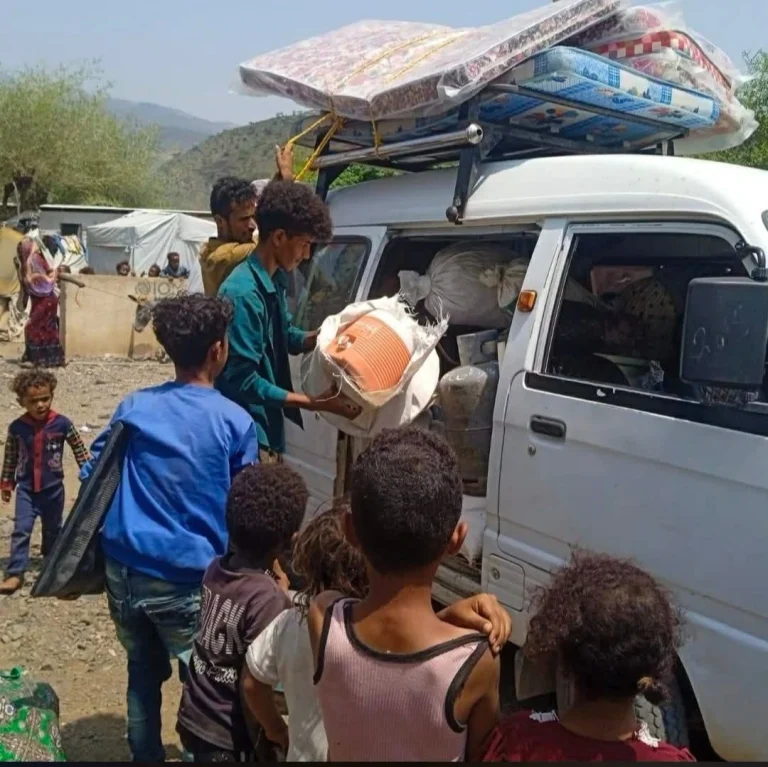 نزوح الأسر في اليمن: تهجير 974 عائلة من تعز والحديدة