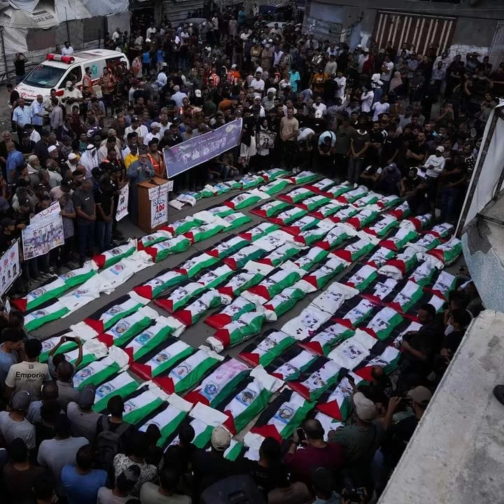 تشييع جثامين قتلى غزة الـ 106 بعد سنوات تحت الركام تشييع جثامين قتلى غزة الـ 106 بعد سنوات تحت الركام
