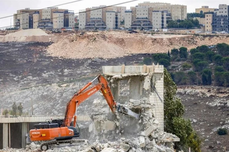 نتنياهو يوجه بإخلاء بؤر استيطانية بالضفة بضغط أمريكي نتنياهو يوجه بإخلاء بؤر استيطانية بالضفة بضغط أمريكي