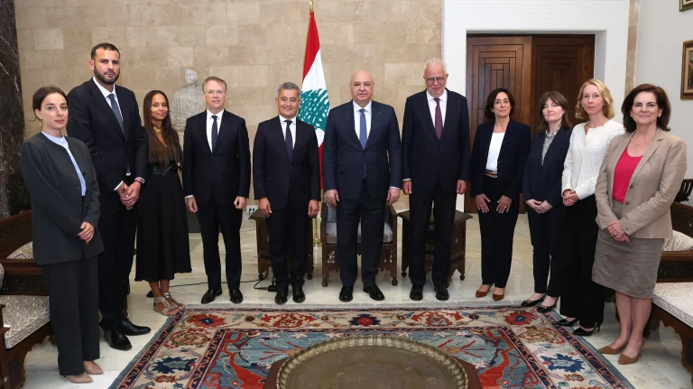 الرئيس اللبناني يرحب بـ المبادرة الفرنسية لتشكيل قوة أوروبية
