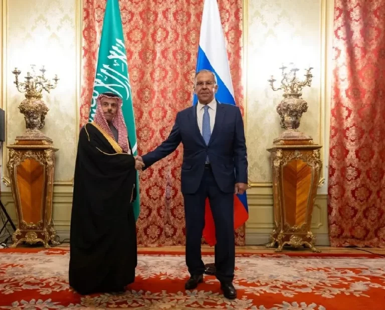 مباحثات لتطوير العلاقات السعودية الروسية في موسكو
