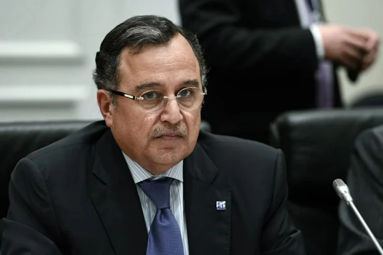 ترحيب عربي بحظر بريطانيا تجارة سلع المستوطنات الإسرائيلية ترحيب عربي بحظر بريطانيا تجارة سلع المستوطنات الإسرائيلية