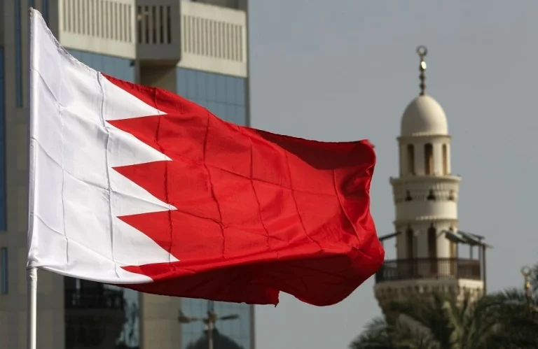 البحرين تدين استهداف خط أنابيب النفط بالسعودية