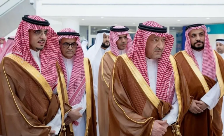الخريجي يفتتح ملتقى اليوم العالمي للقانون في الرياض