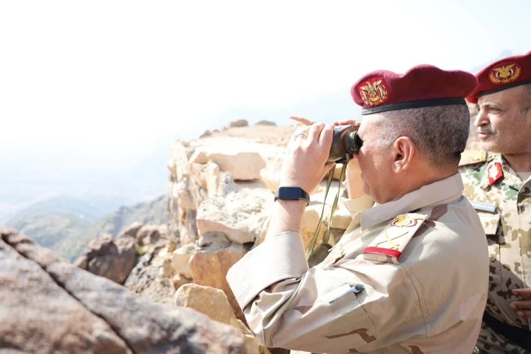 الجيش اليمني يفشل هجوماً واسعاً للحوثيين في تعز