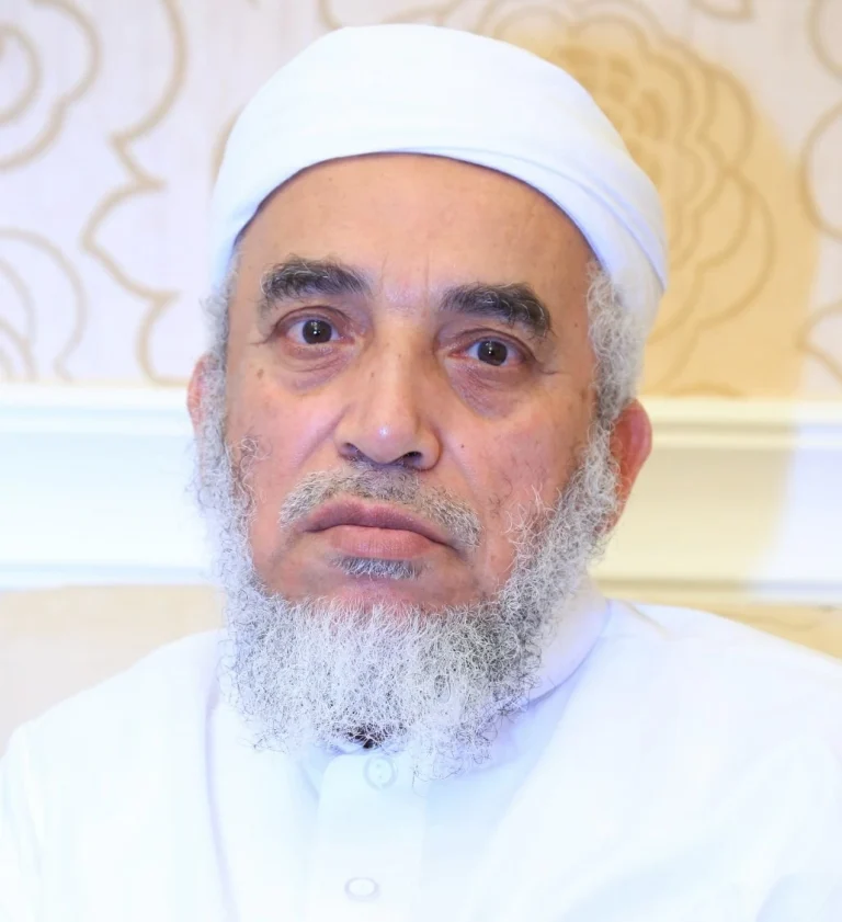 رئيس هيئة علماء اليمن: استهداف مكة دليل على عداوة الحوثي للإسلام رئيس هيئة علماء اليمن: استهداف مكة دليل على عداوة الحوثي للإسلام