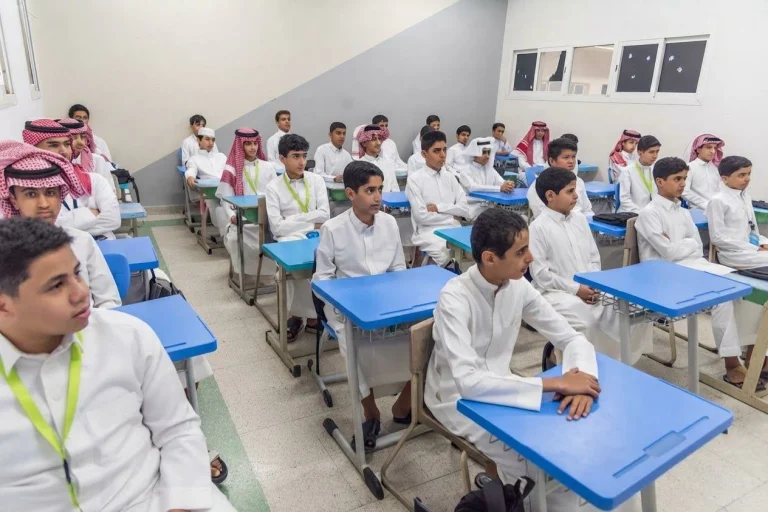 الأربعاء.. أول إجازة مدرسية مطولة للطلاب في السعودية الأربعاء.. أول إجازة مدرسية مطولة للطلاب في السعودية
