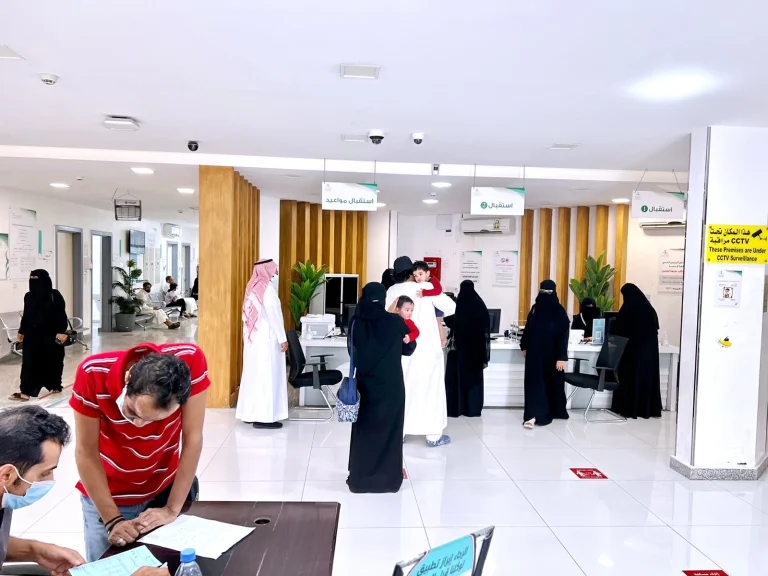 حقوق الإنسان تؤكد أهمية تعزيز حقوق المرضى ورعايتهم حقوق الإنسان تؤكد أهمية تعزيز حقوق المرضى ورعايتهم