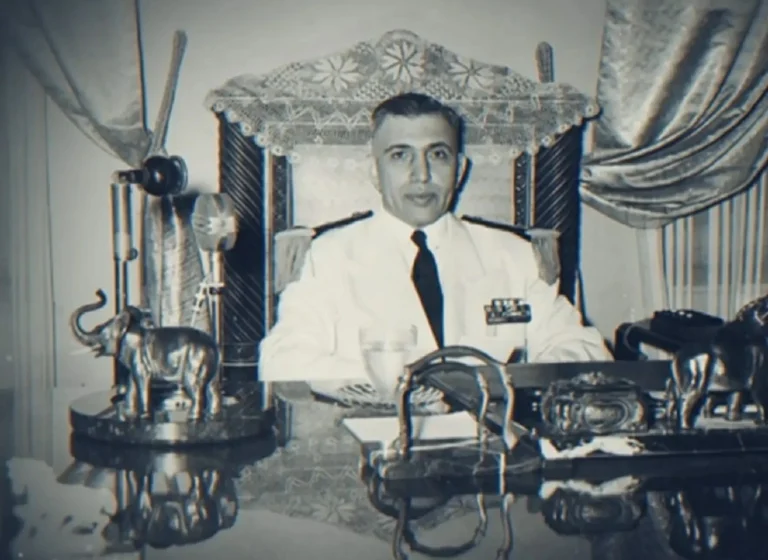 أديب الشيشكلي.. كتاب يكشف كواليس بناء الدولة السورية أديب الشيشكلي.. كتاب يكشف كواليس بناء الدولة السورية