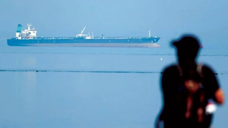 الهند تتمسك بشراء النفط الروسي وتتحدى عقوبات واشنطن الهند تتمسك بشراء النفط الروسي وتتحدى عقوبات واشنطن
