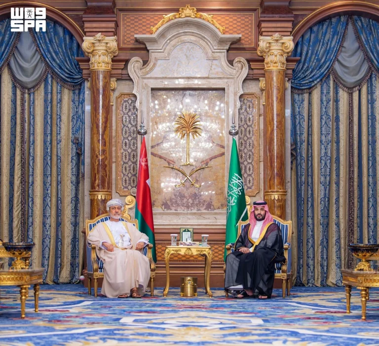 الأمير محمد بن سلمان يلتقي سلطان عمان في جدة الأمير محمد بن سلمان يلتقي سلطان عمان في جدة