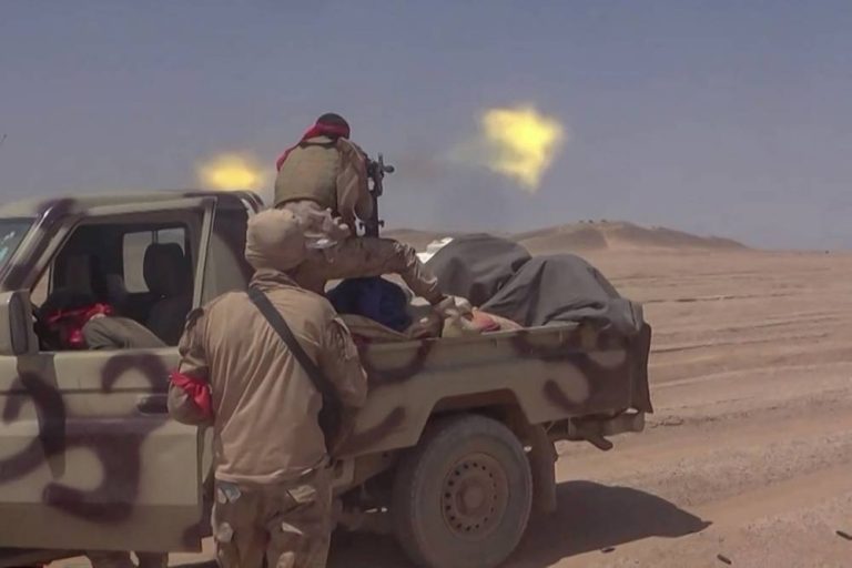 عملية فجر اليمن: القوات الحكومية تقطع طريق ذو باب والمخا عملية فجر اليمن: القوات الحكومية تقطع طريق ذو باب والمخا