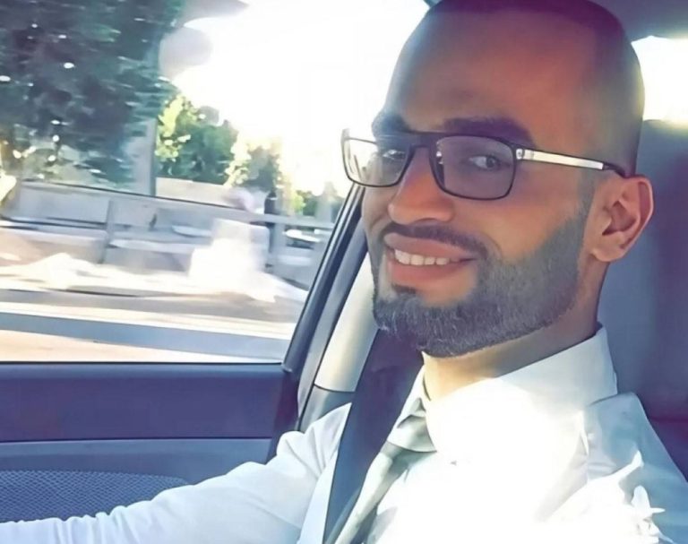 مصرع أردني و12 آخرين باعتداء على مطار الملك خالد الدولي