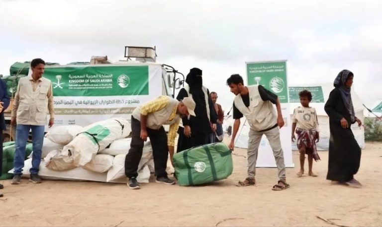 عملية فجر اليمن تجدد آمال النازحين بالعودة إلى ديارهم