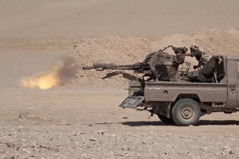 عملية فجر اليمن: تحييد 700 حوثي وتدمير 150 آلية عملية فجر اليمن: تحييد 700 حوثي وتدمير 150 آلية
