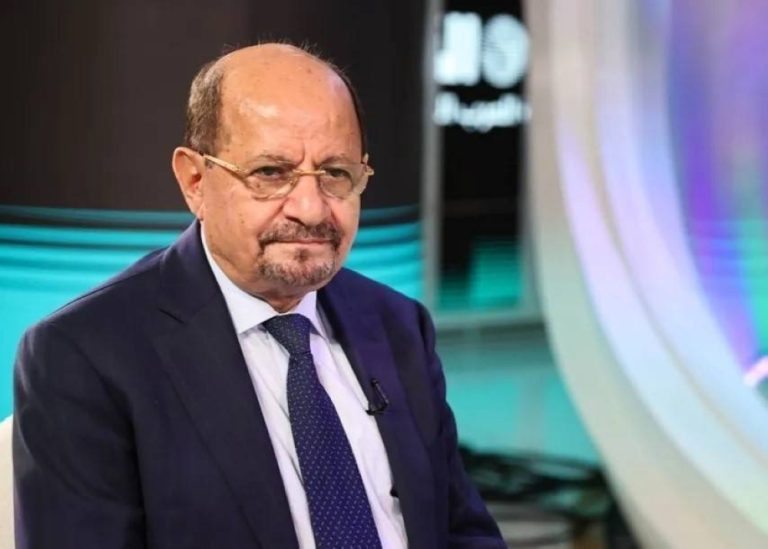 الزنداني: استهداف قصر معاشيق لن يثني الدولة عن مهامها الزنداني: استهداف قصر معاشيق لن يثني الدولة عن مهامها