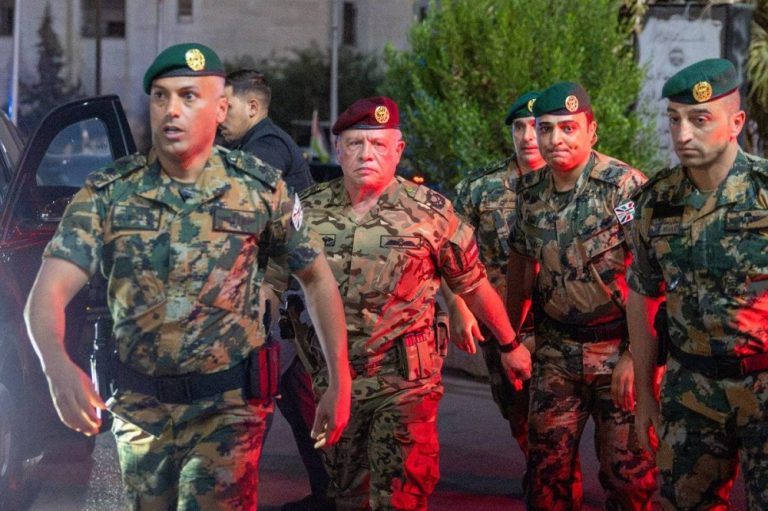 ملك الأردن يترأس اجتماعاً طارئاً لمجلس الأمن القومي