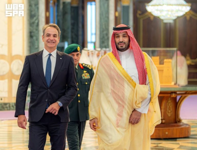 السعودية واليونان تؤكدان تعزيز التعاون الدفاعي والأمني السعودية واليونان تؤكدان تعزيز التعاون الدفاعي والأمني
