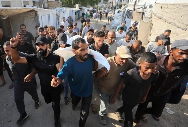 ارتفاع ضحايا ضربات على غزة إلى 7 شهداء و15 جريحاً ارتفاع ضحايا ضربات على غزة إلى 7 شهداء و15 جريحاً