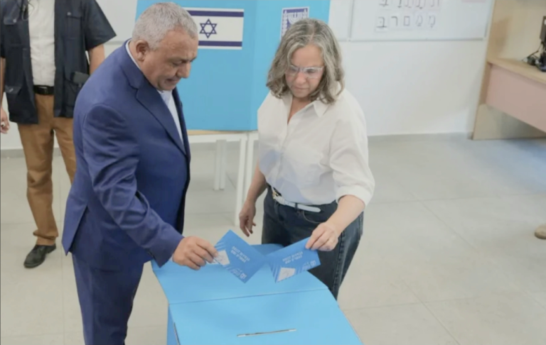 الانتخابات الإسرائيلية: جمود المقاعد يربك قرارات ضرب إيران