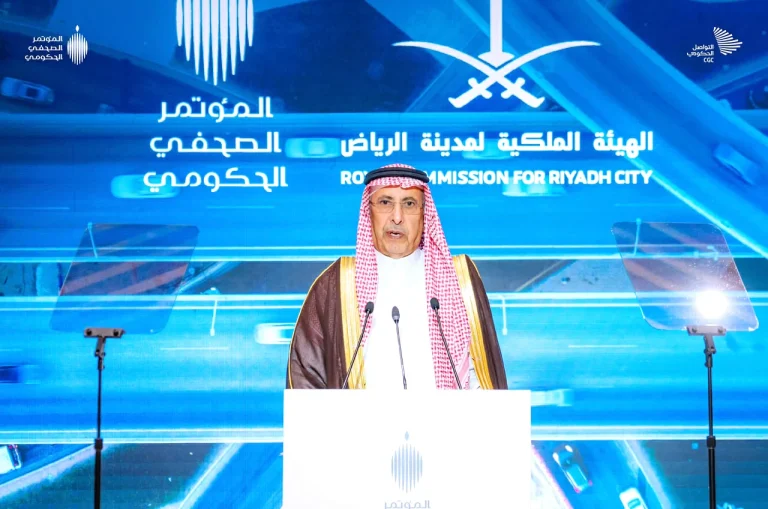 وزير الإعلام: الحياة طبيعية ورفع الجاهزية لا يعني القلق وزير الإعلام: الحياة طبيعية ورفع الجاهزية لا يعني القلق
