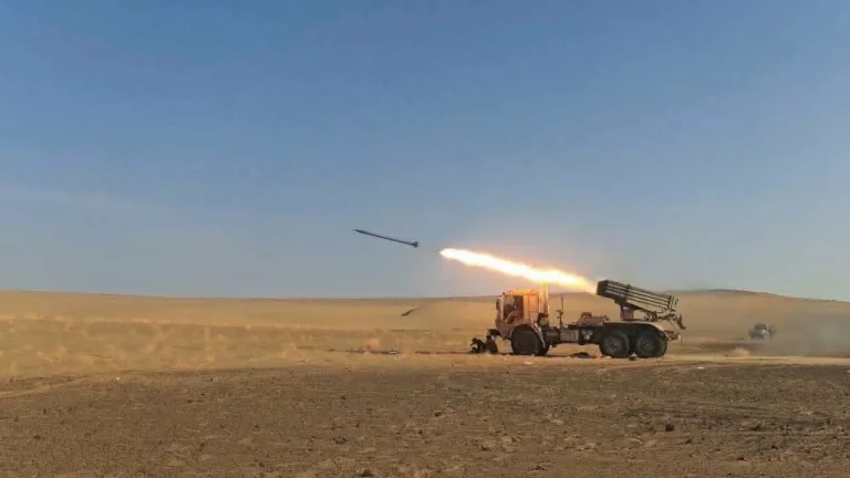 الجيش اليمني يعلن تنفيذ 2200 عملية استهداف دقيقة الجيش اليمني يعلن تنفيذ 2200 عملية استهداف دقيقة