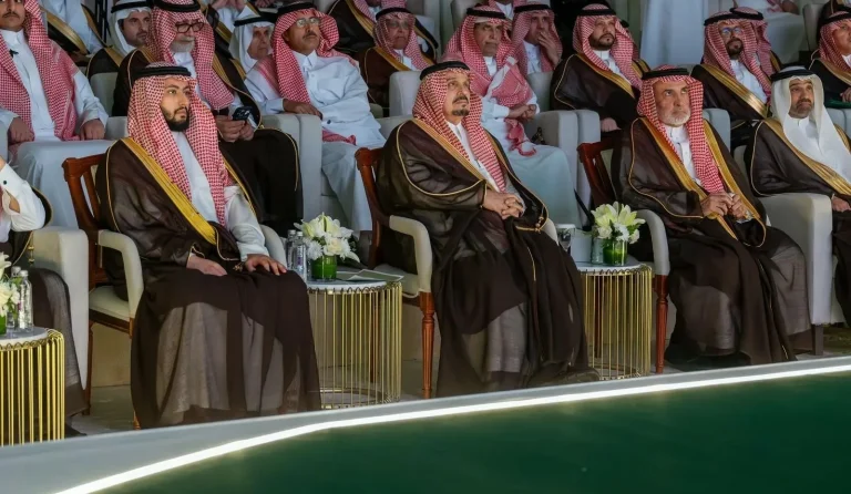 أمير الرياض يفتتح الدورة الـ12 لمنتدى الرياض الاقتصادي أمير الرياض يفتتح الدورة الـ12 لمنتدى الرياض الاقتصادي