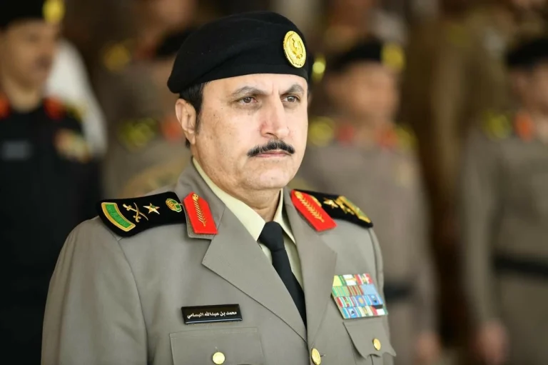 ترقية 2440 فرداً من منسوبي الأمن العام بقرارات إدارية