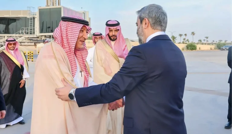 وزير الخارجية السوري يصل إلى الرياض لبحث العلاقات الثنائية