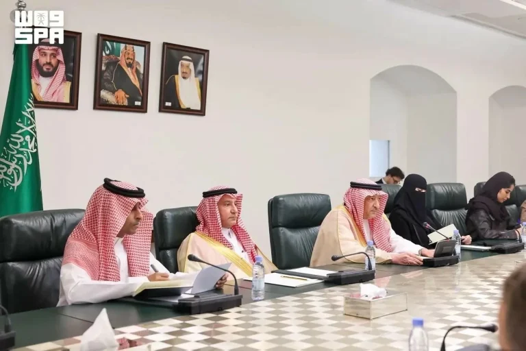 نائب وزير الخارجية يجتمع بسفراء دول أوروبية وأفريقية بالرياض نائب وزير الخارجية يجتمع بسفراء دول أوروبية وأفريقية بالرياض
