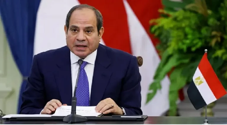 عبدالفتاح السيسي يؤكد الجاهزية للدفاع عن السعودية عبدالفتاح السيسي يؤكد الجاهزية للدفاع عن السعودية
