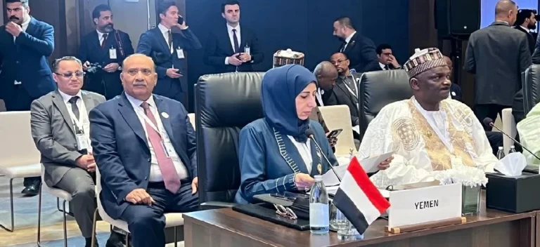 اليمن يطالب بتصنيف ميليشيا الحوثي منظمة إرهابية اليمن يطالب بتصنيف ميليشيا الحوثي منظمة إرهابية