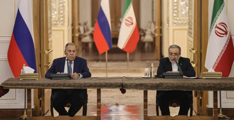 روسيا تعرض الوساطة بين واشنطن وطهران لتحقيق الاستقرار روسيا تعرض الوساطة بين واشنطن وطهران لتحقيق الاستقرار