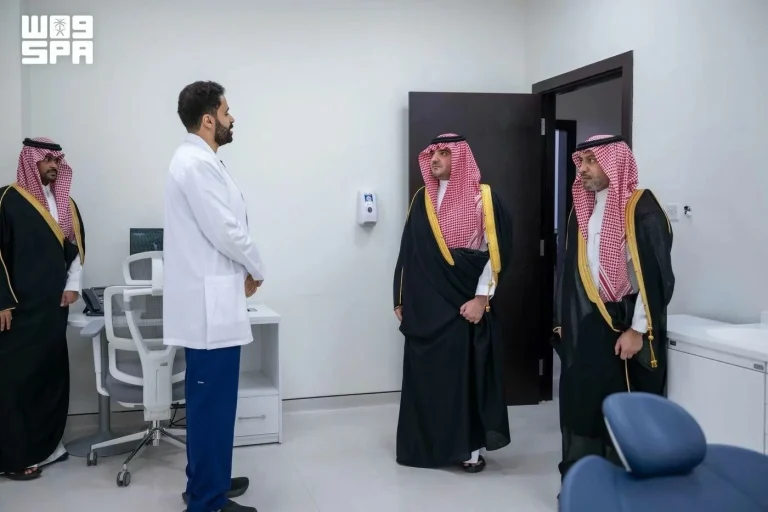 وزير الداخلية يدشن المركز الطبي للمجمع الأمني بالرياض
